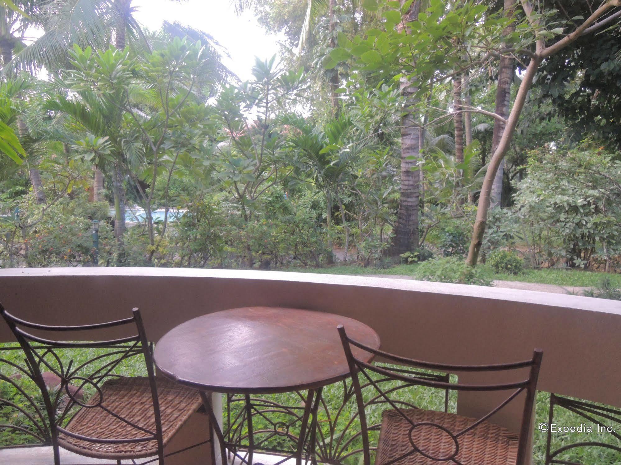 Elsalvador Beach Resort Maslog  Екстер'єр фото